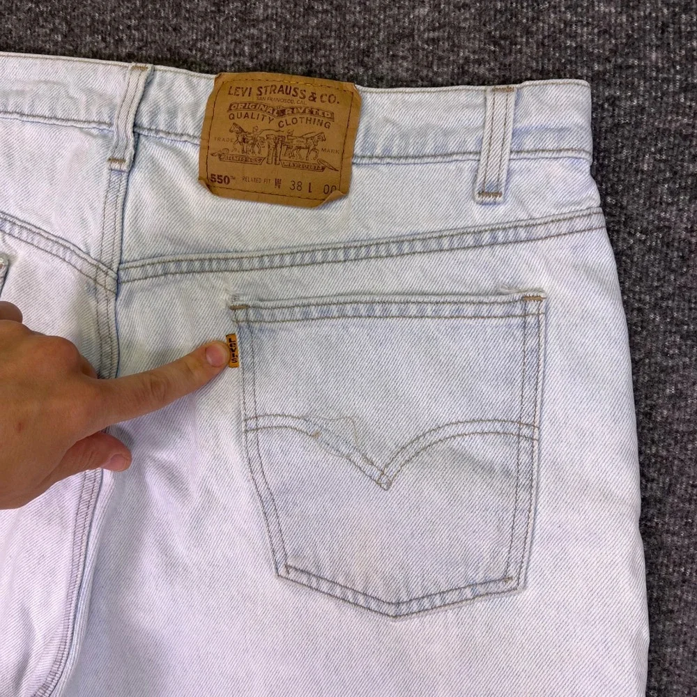 VTG 90s Levis 550 Denim Shorts Men 36 Light Blue Relaxed Jorts Orange Tab Casual